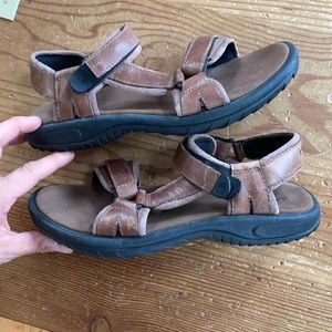 Leather TEVA hiking sandals size 7 women